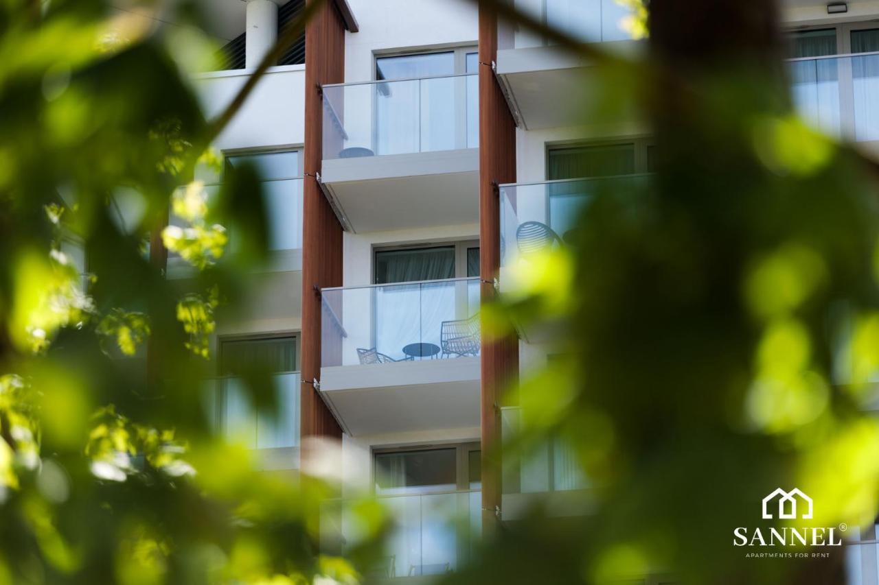 Apartament Prestige Z Dostepem Do Basenow,Strefy Saun,Jacuzzi - Pinea Apartments Pobierowo-Sannel Apartments For Rent 외부 사진