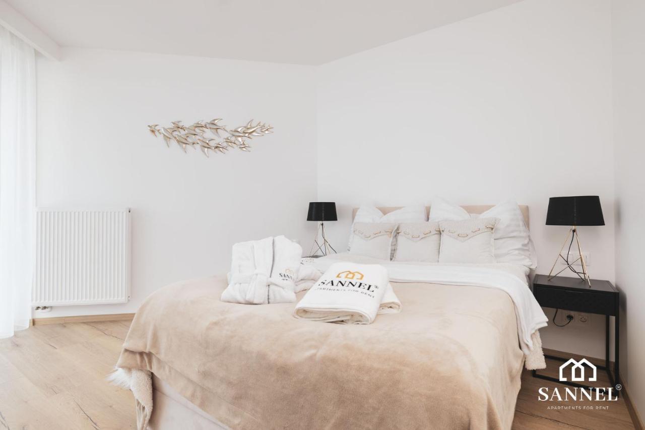 Apartament Prestige Z Dostepem Do Basenow,Strefy Saun,Jacuzzi - Pinea Apartments Pobierowo-Sannel Apartments For Rent 외부 사진